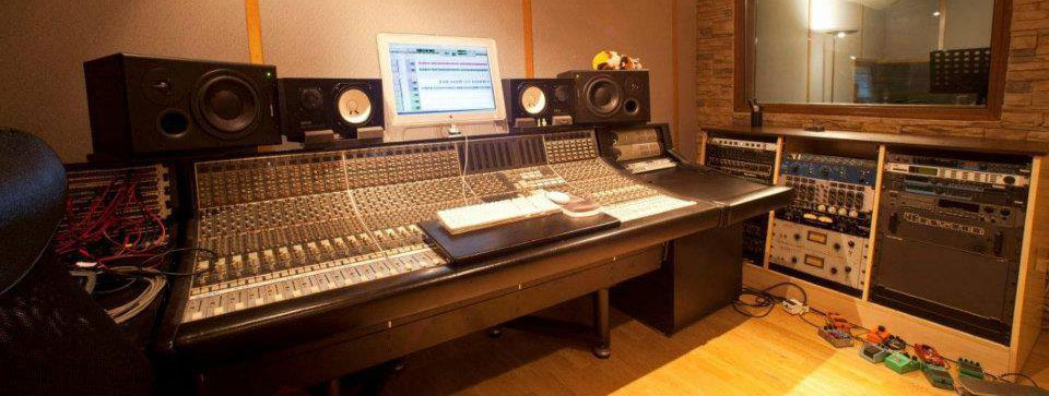 Rock School Barcelona Aulas Studio Producció